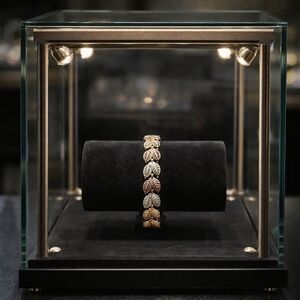 NorthCrest leaf bracelet